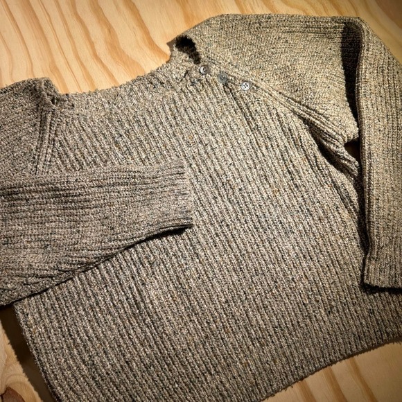 Akoo Sweaters - Vintage Tan Marled Chunky Ribbed Knit Button Shoulder Sweater Women Medium